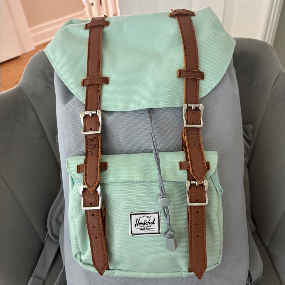 Hershel Little America Backpack